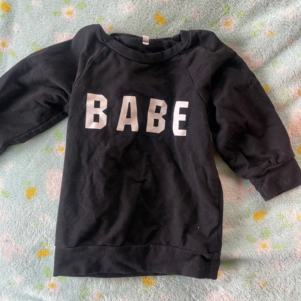 Black crew neck sweater size 2t unisex .